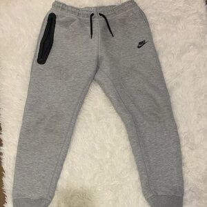 Youth XL Grey Nike Tech Sweatpants